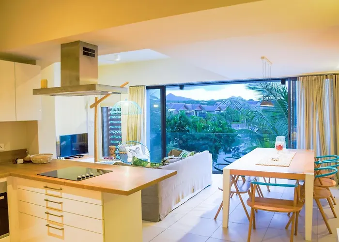 Luxury Waterfront Apartment