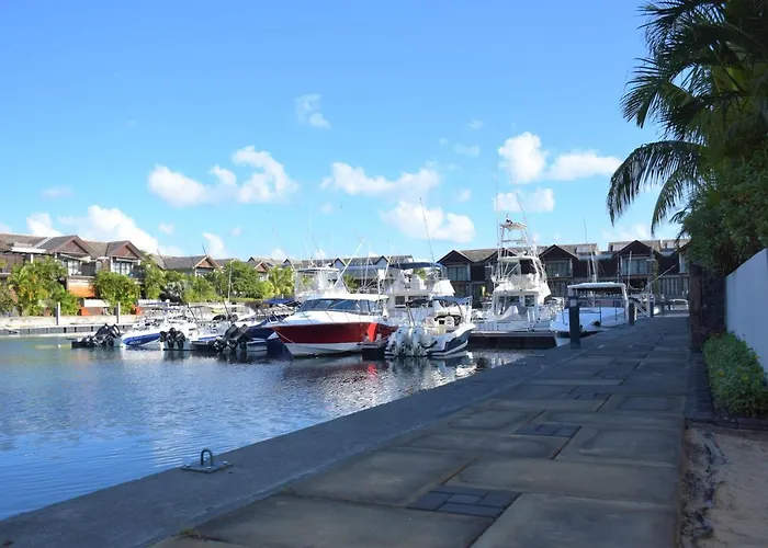 Luxury Waterfront Apartment