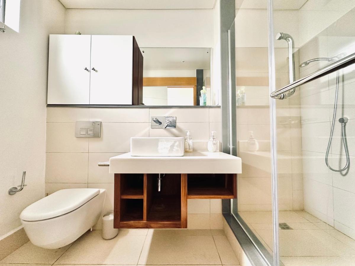 Luxury Waterfront Apartment