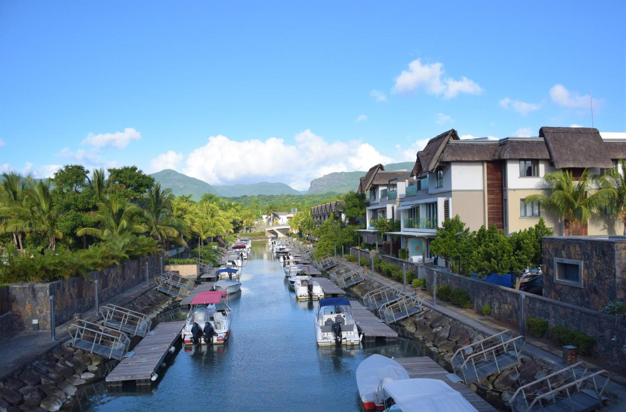Luxury Waterfront Appartamento *